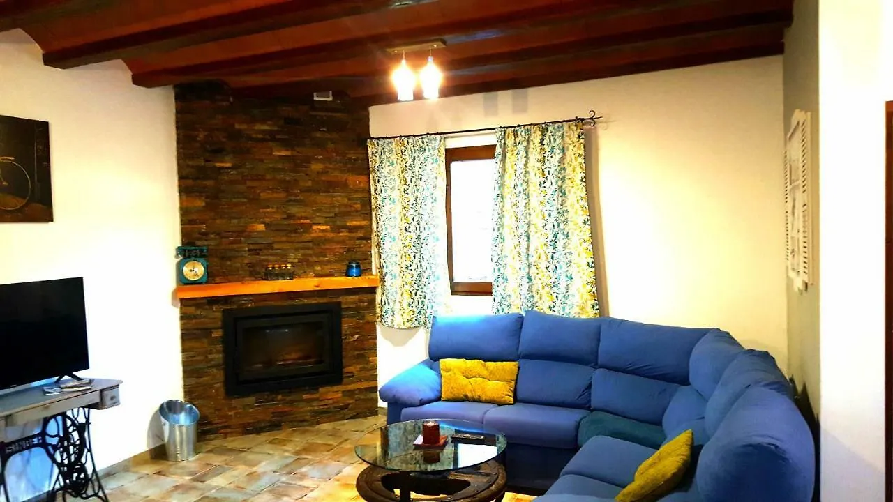 Casas Rurales Almoguer Frailes Country house